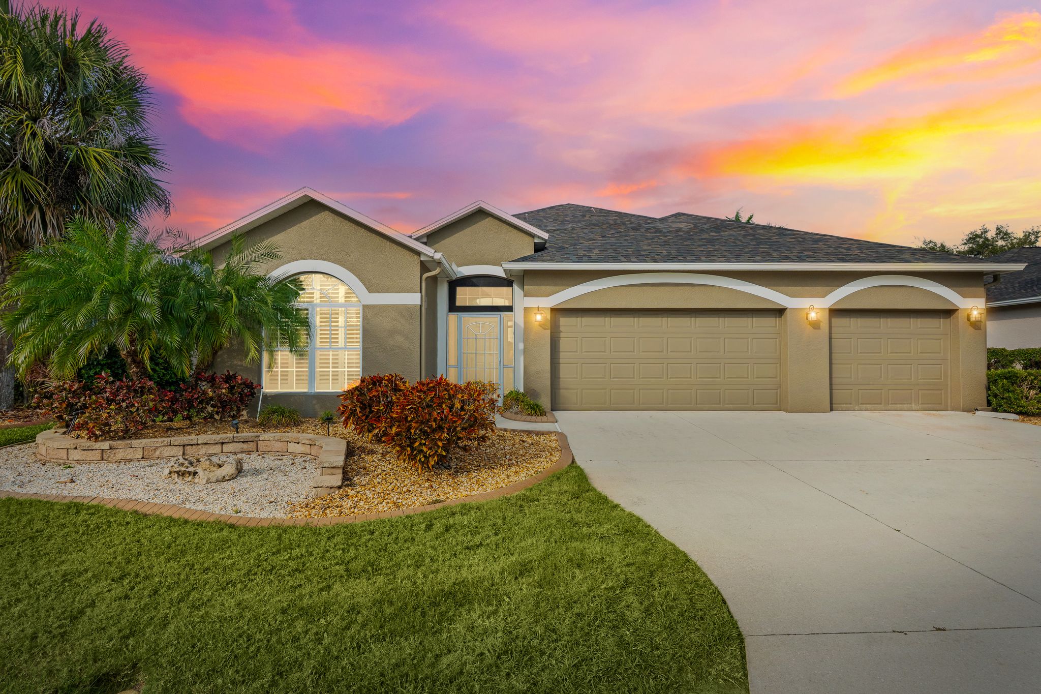 Palmetto House: 6226 IKES CABIN CT