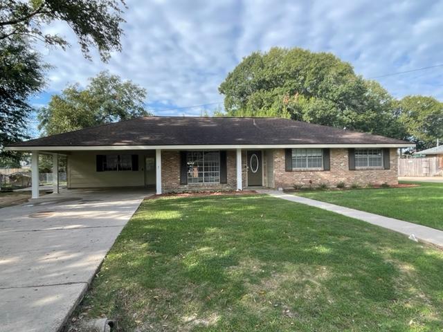 Lafayette House: 133 Templeton Drive