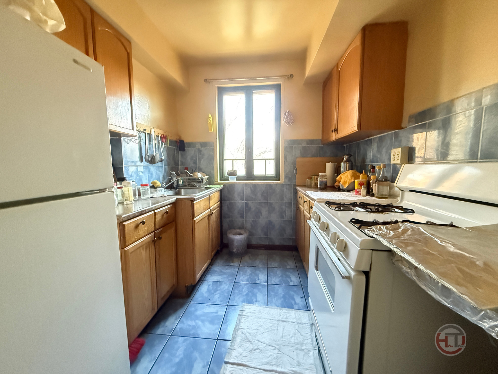 Bronx Condo: 1545 Archer Rd