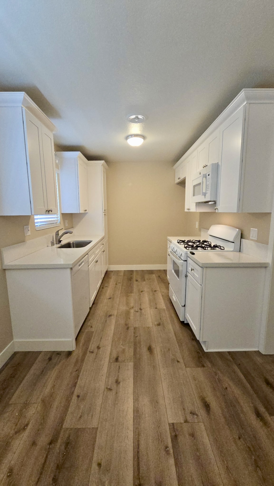 Glendora Apartment: 555 E. Lemon Ave