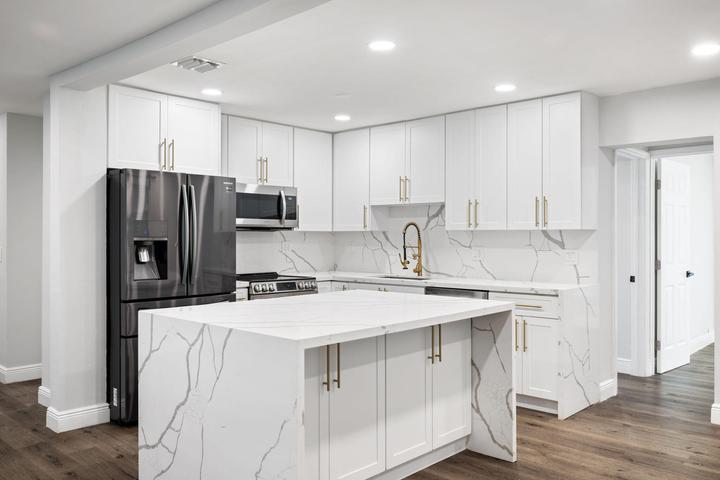 Boca Raton House: 2298 NE 4th Avenue