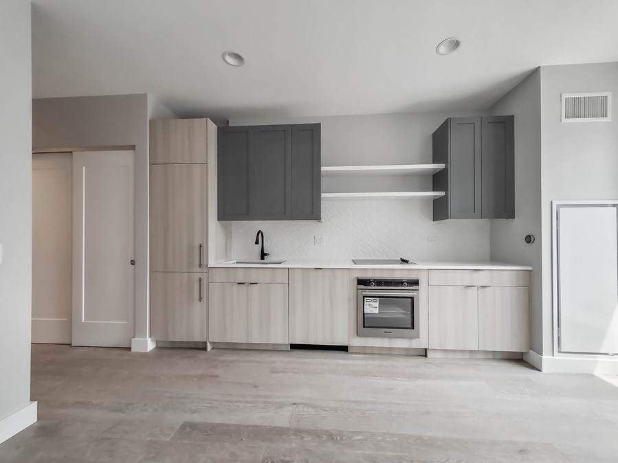 Chicago Condo: 1200 N Clark St