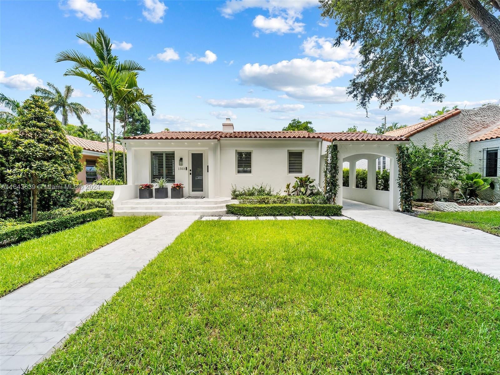 Coral Gables House: 1503 Columbus Blvd