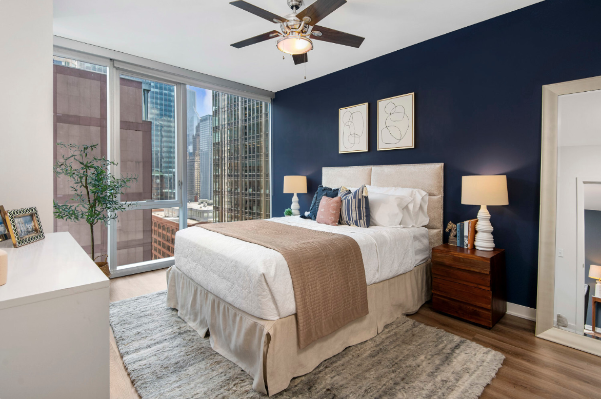 Chicago Condo: 189 W Kinzie