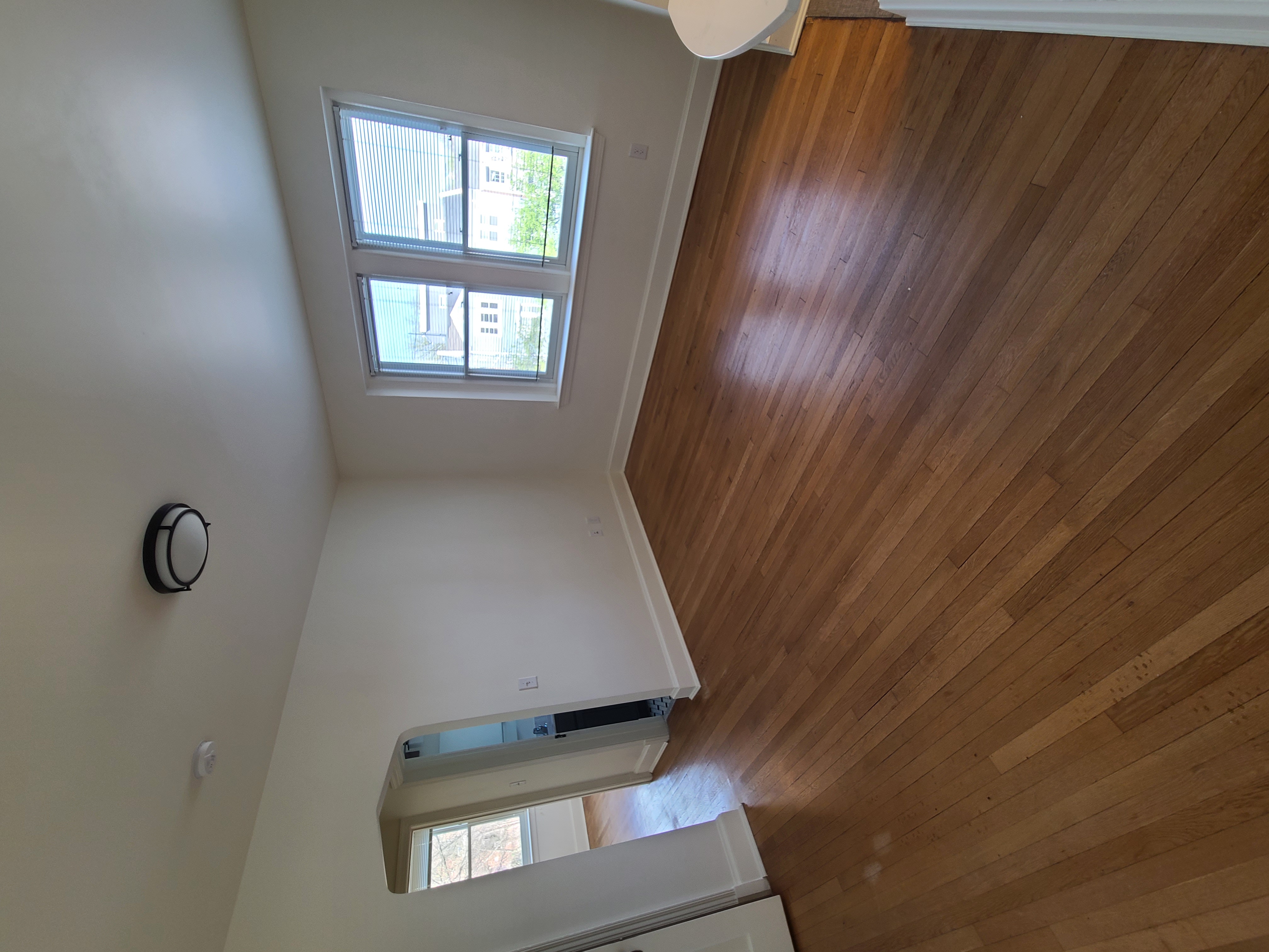 Washington Apartment: 5000 New Hampshire Ave NW Apt 201