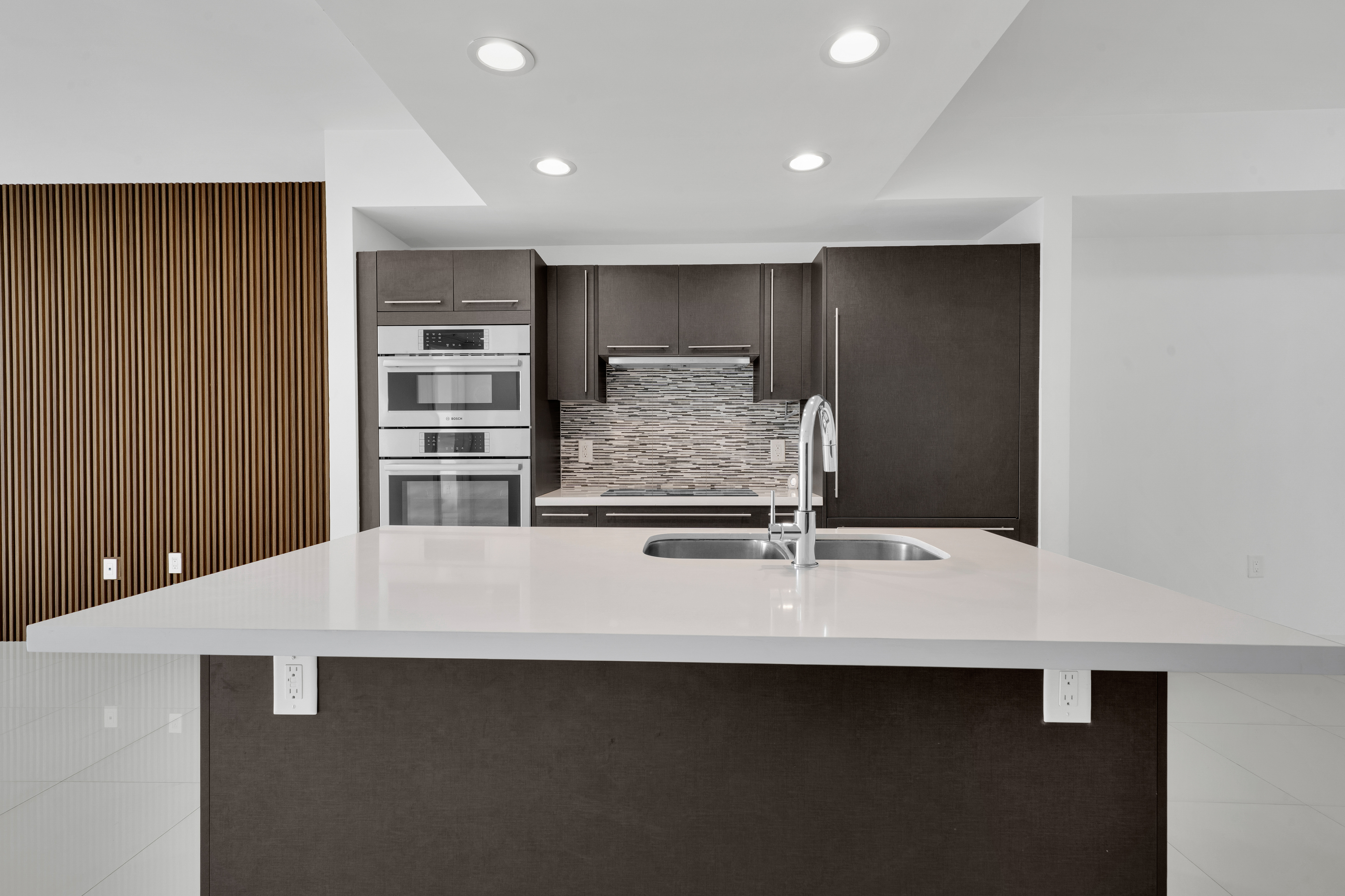 Doral Apartment: 7751 NW 107th Ave