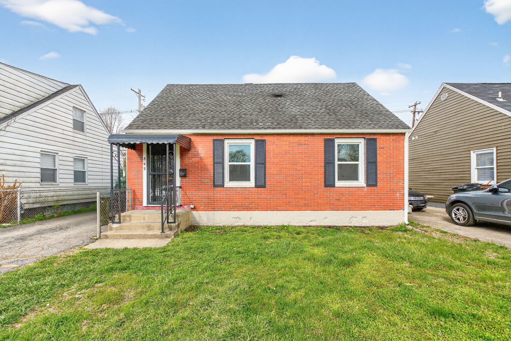 Columbus House: 849 Lyman