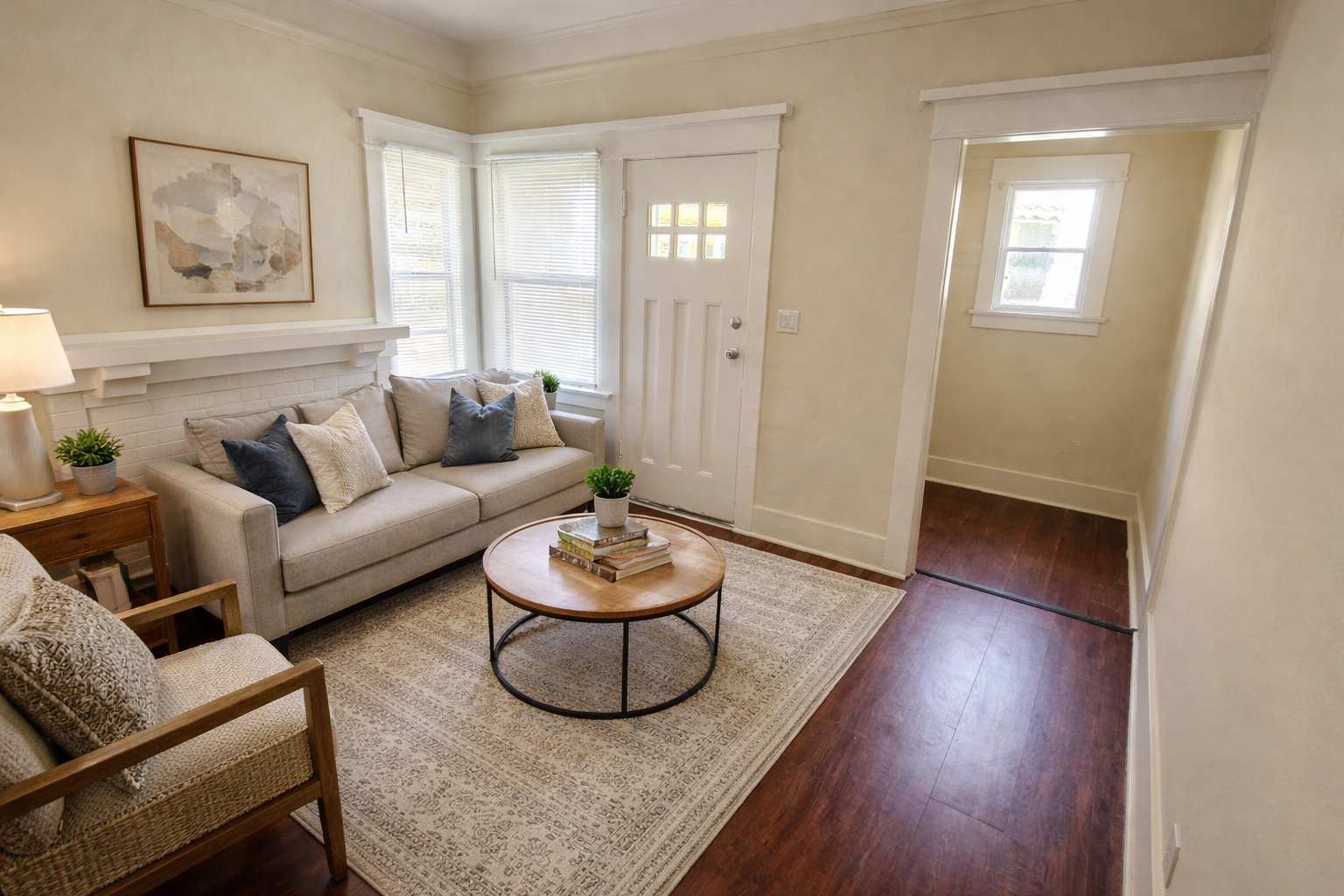 Los Angeles Apartment: 728 S Carondelet St