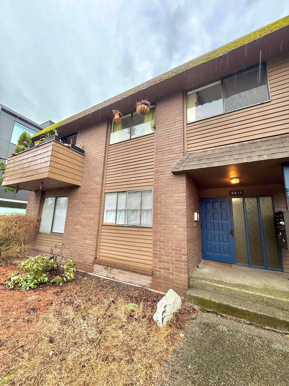 Seattle Multiplex: 2611 44th Ave SW