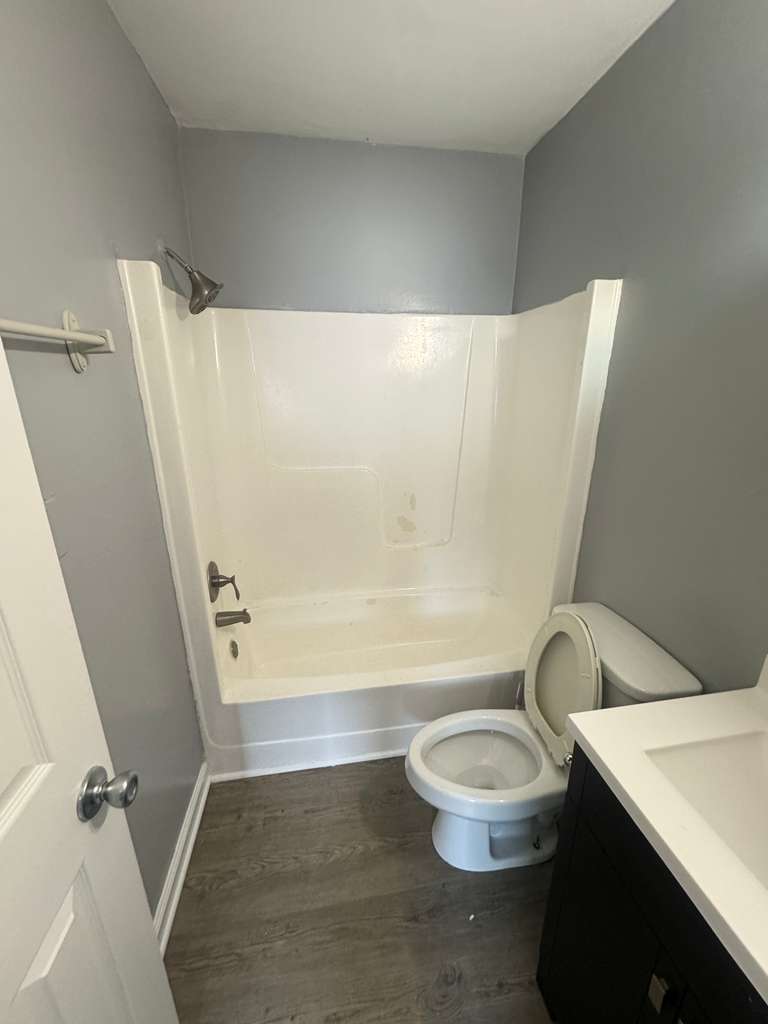 Rantoul Apartment: 1328 Juniper Dr