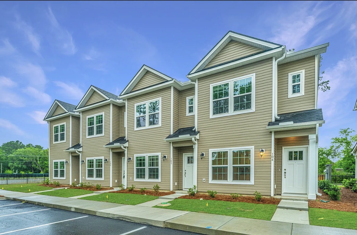 Charleston Townhome: 102 Twin Rivers Dr