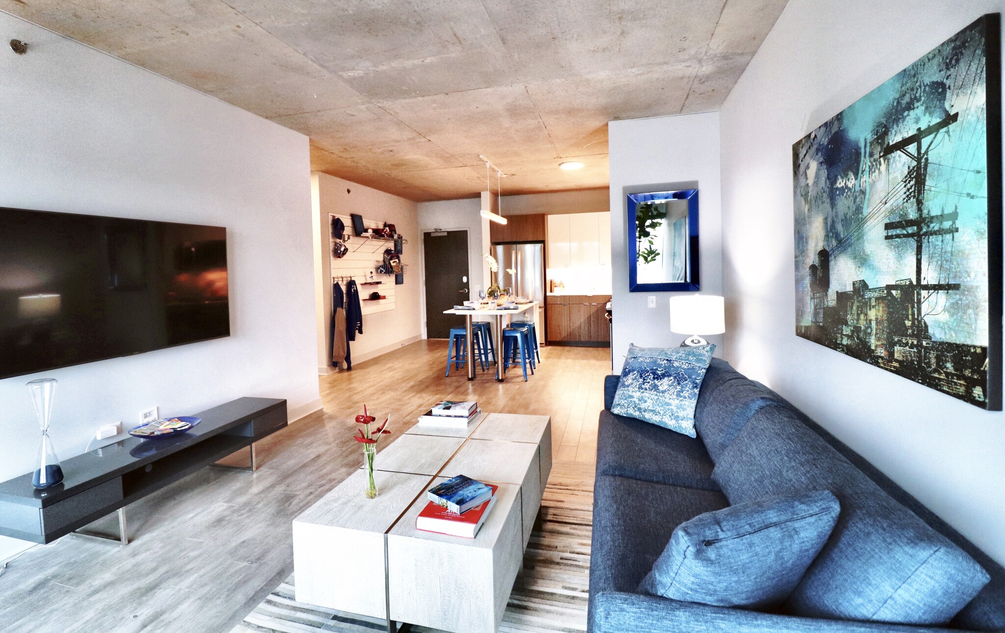 Chicago Condo: 1030 West Addison