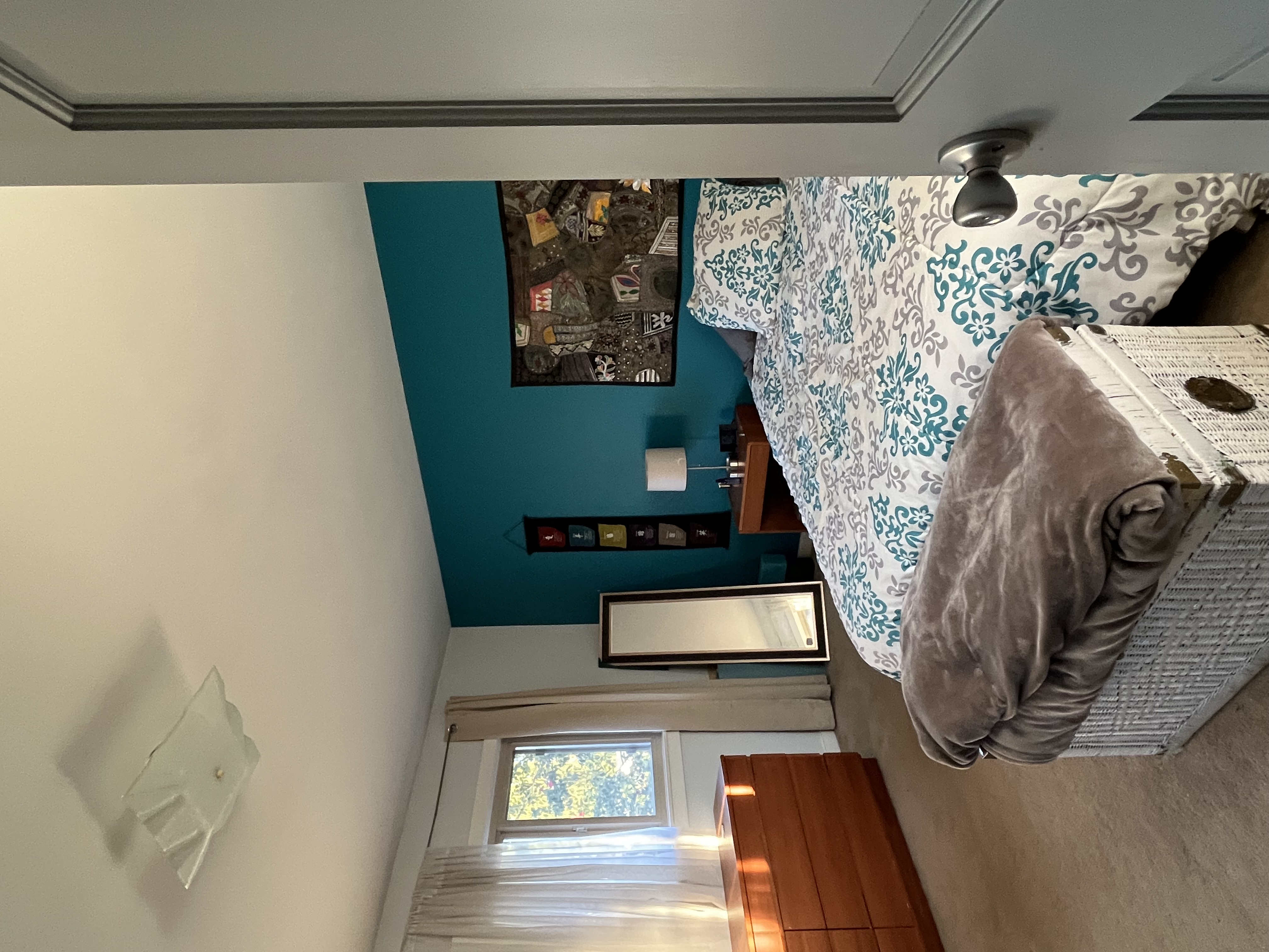 seattle House: 6057 34th ave. NE