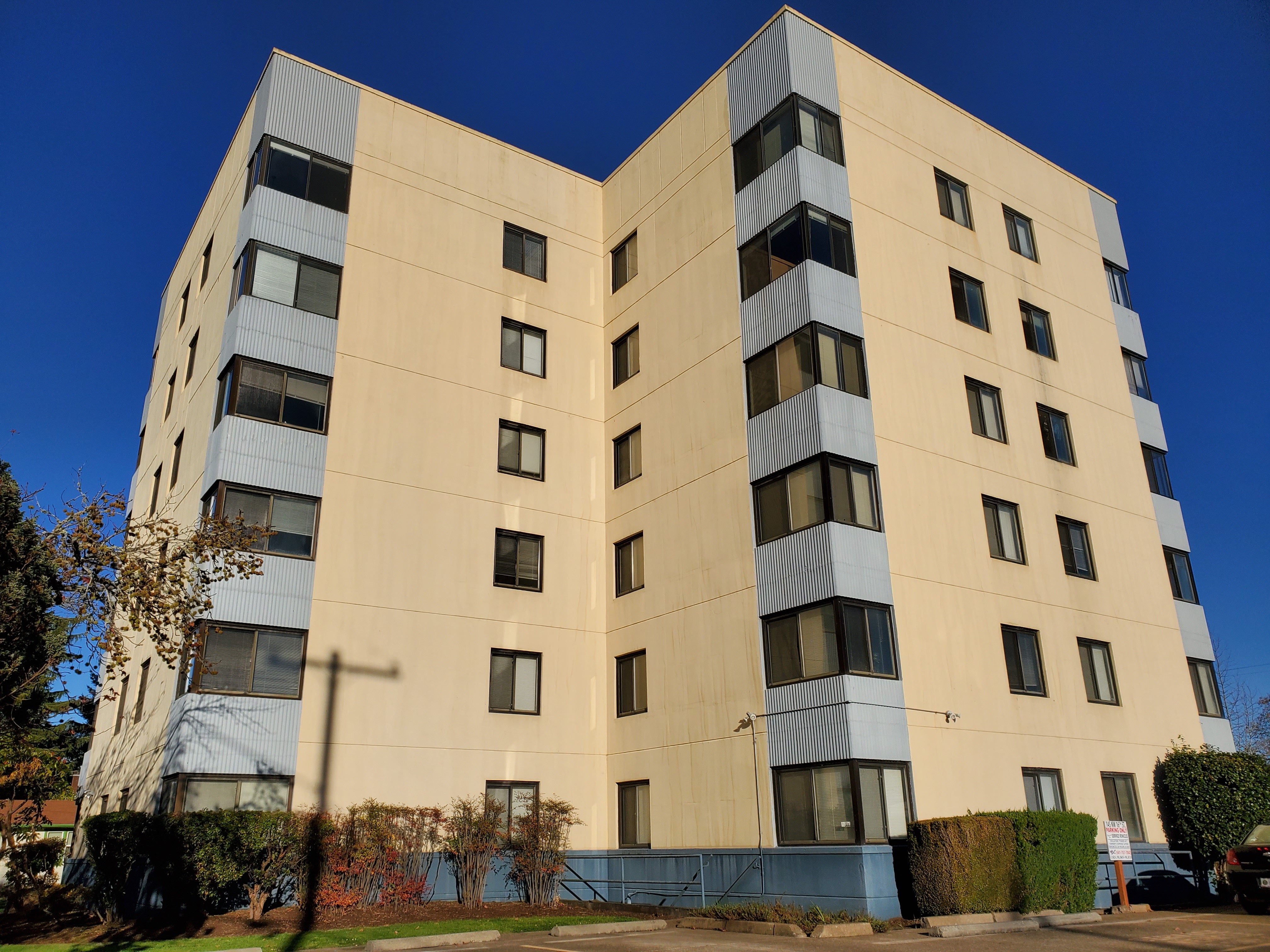 Corvallis Apartment: 145 NW 16th St