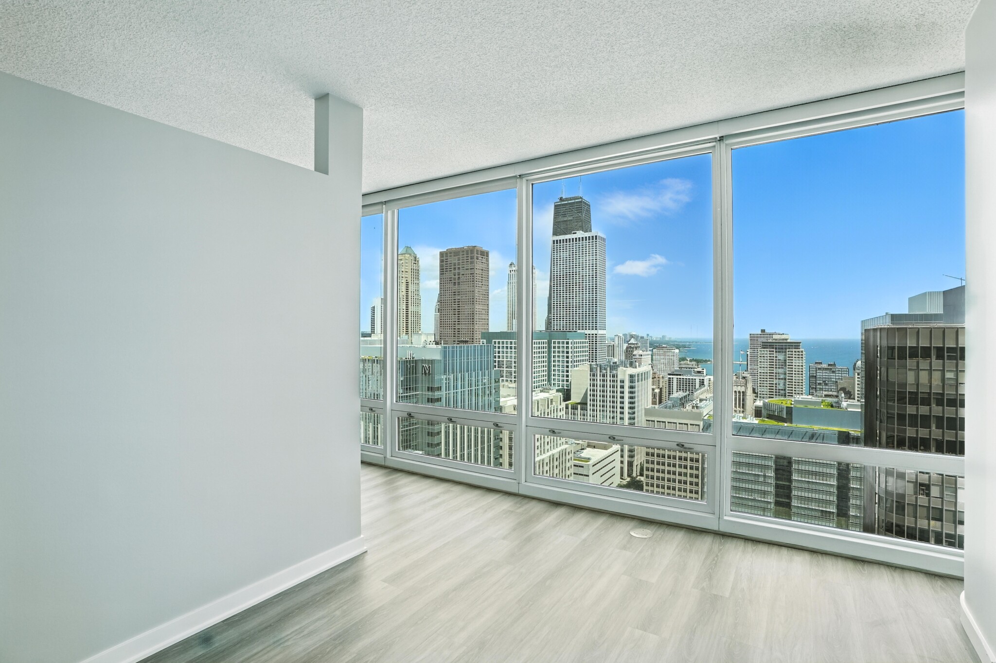Chicago Condo: 385 E Ohio St