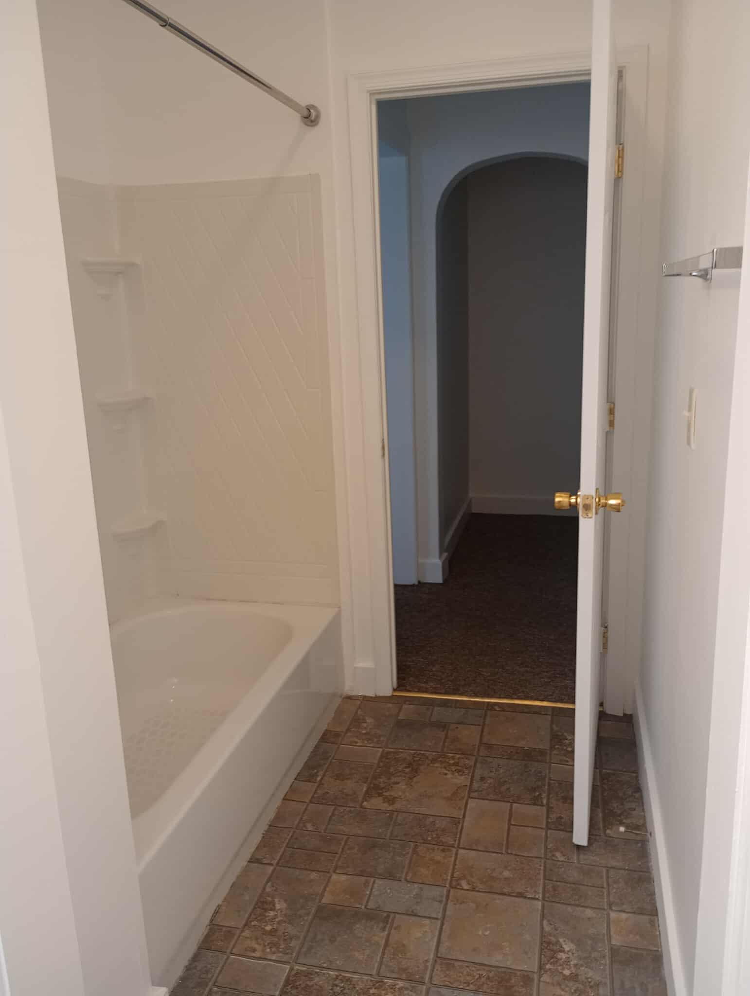 Cumberland Apartment: 4 Altamont Terrace