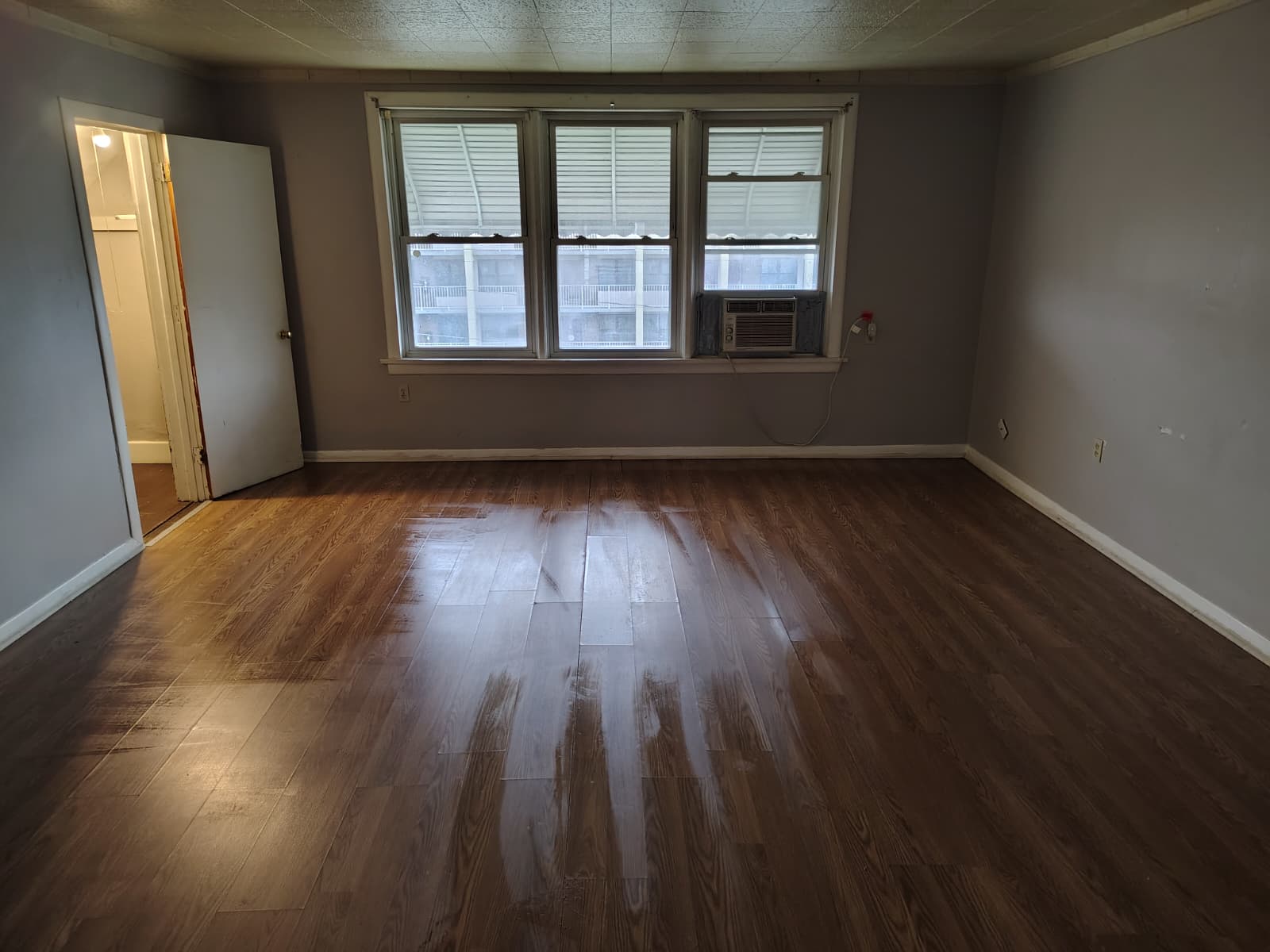 Akron Apartment: 55 Cotter Avenue