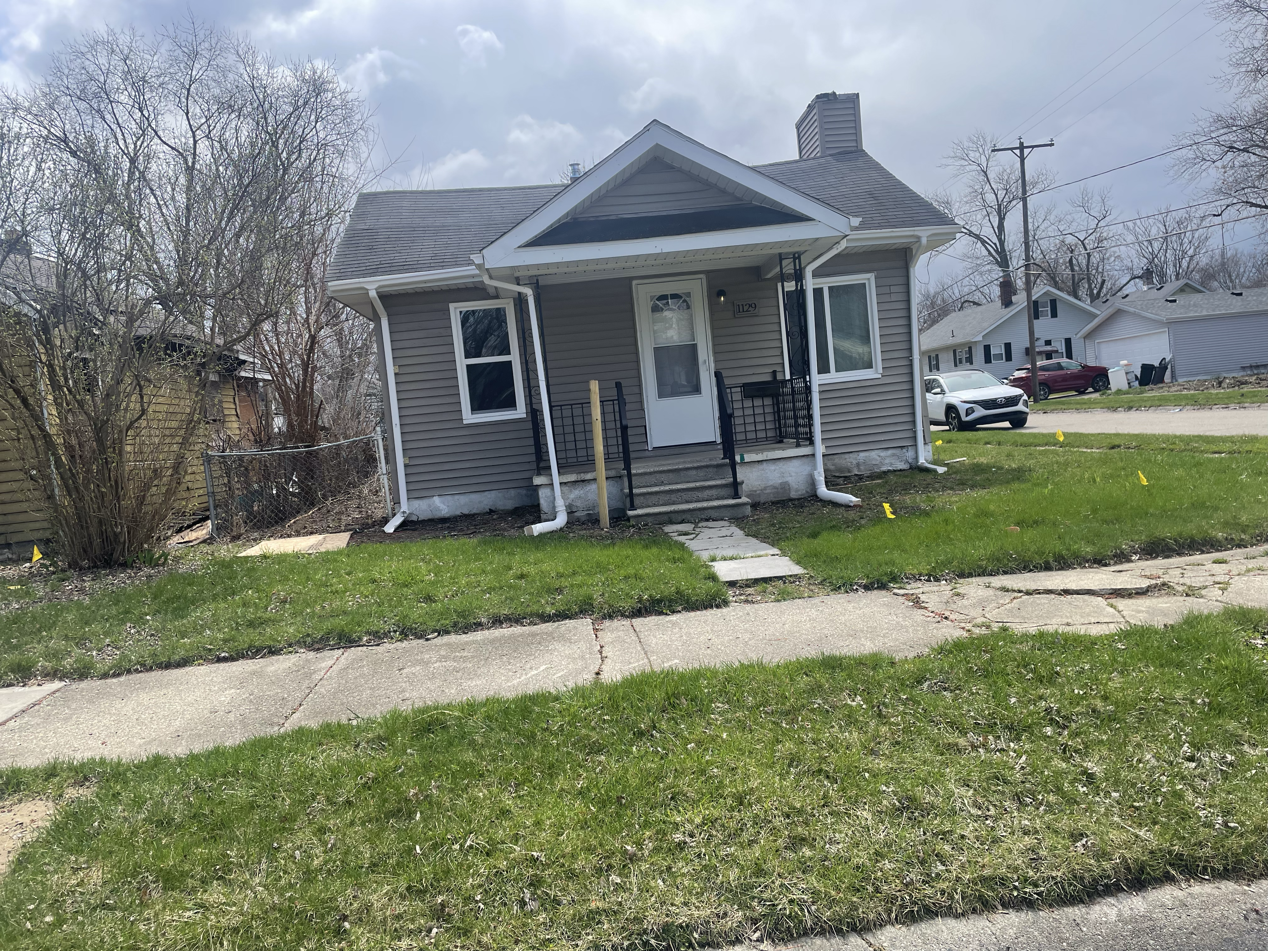 Flint House: 1129 Huron Street