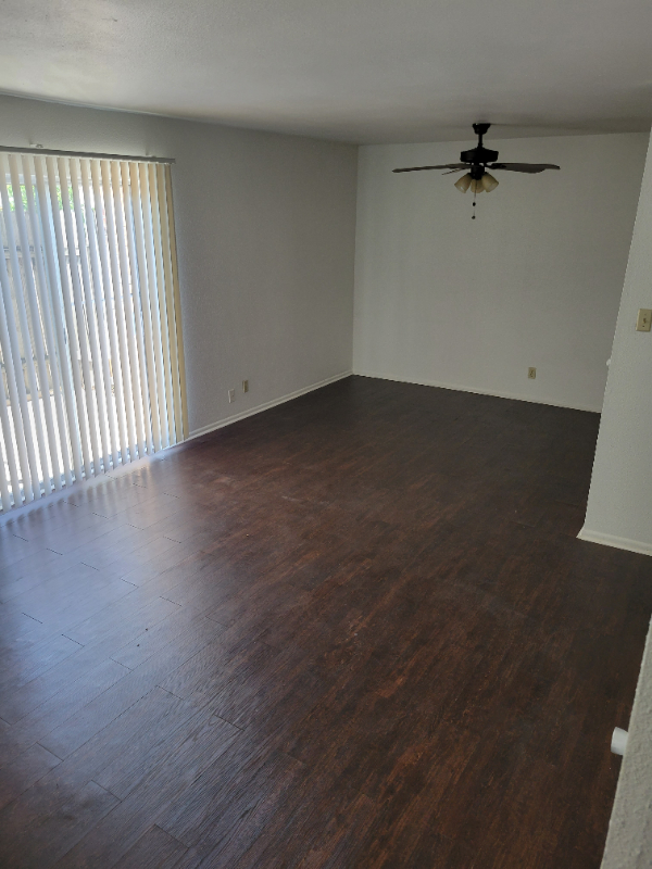 San Antonio Multiplex: 207 Sprucewood