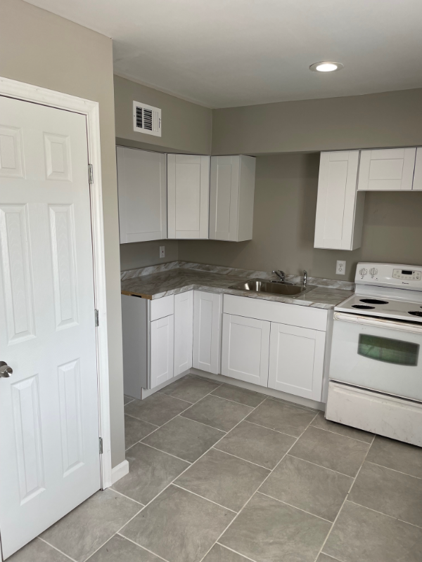 La Marque Apartment: 1825 Bayou Road