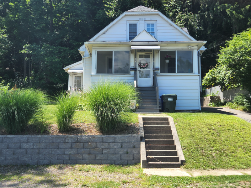 Thomaston Multiplex: 115 Clay St