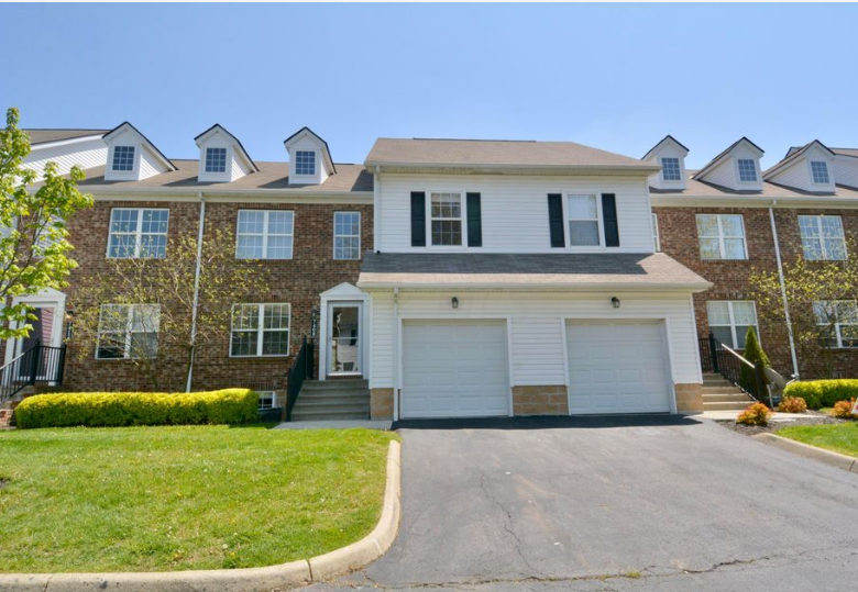 Worthington House: 7408 Cayman Ln