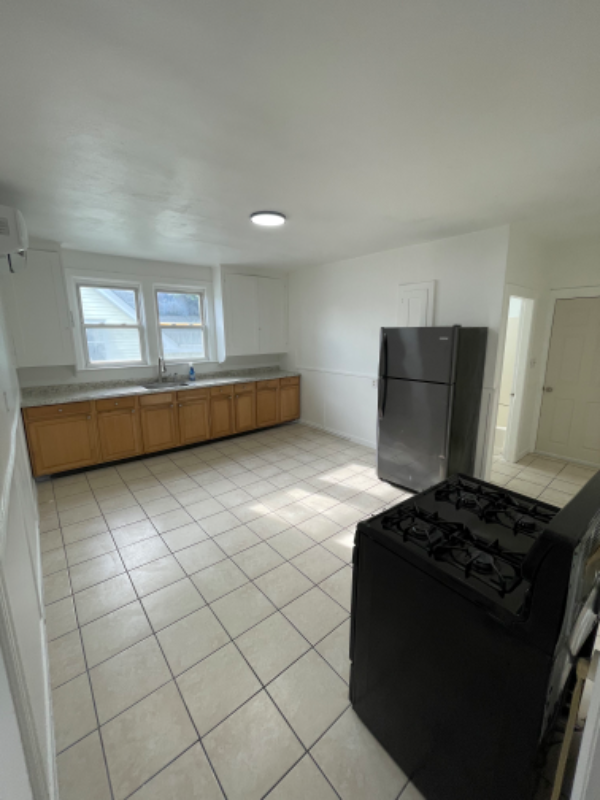 Providence House: 281 Admiral St