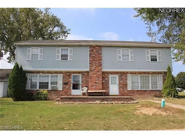 Berea Multiplex: 887 Arden Ave