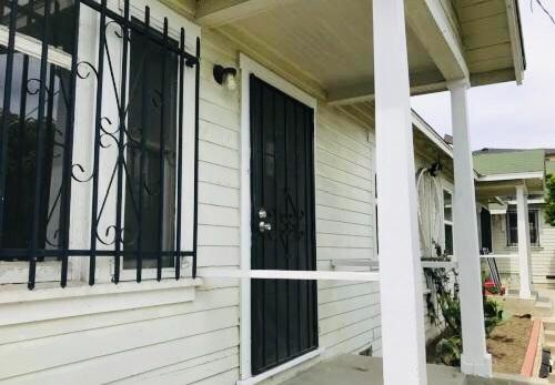 San Pedro House: 105 N. Centre St.