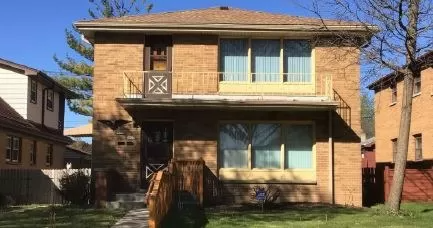 Milwaukee Apartment: 8027 W Beckett Ave