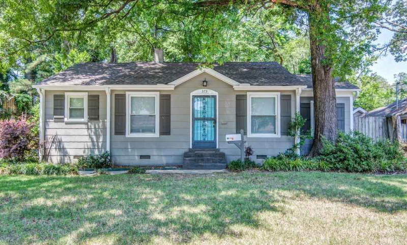 Memphis House: 373 S Fenwick Rd