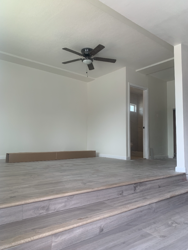 hesperia Multiplex: 14624 W Willow St