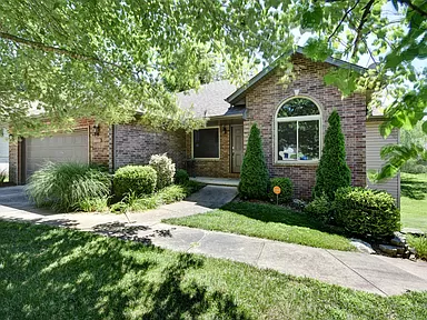 Springfield House: 2062 W Willow Lakes Cv