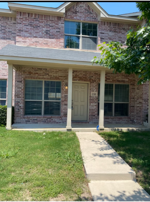Grand Prairie Townhome: 2340 Calendar Ct