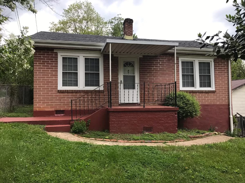 Asheville House: 597 Emma Rd