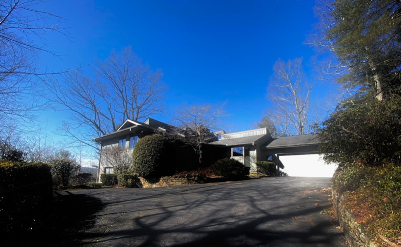 Hendersonville House: 121 Cub Run