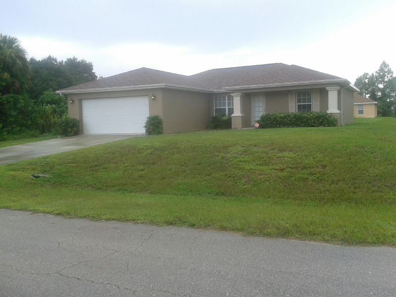 Lehigh Acres House: 3921 37th St SW