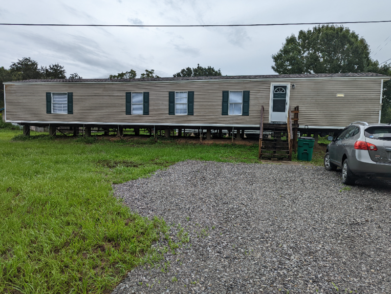 New Iberia House: 4601 Hazard Rd
