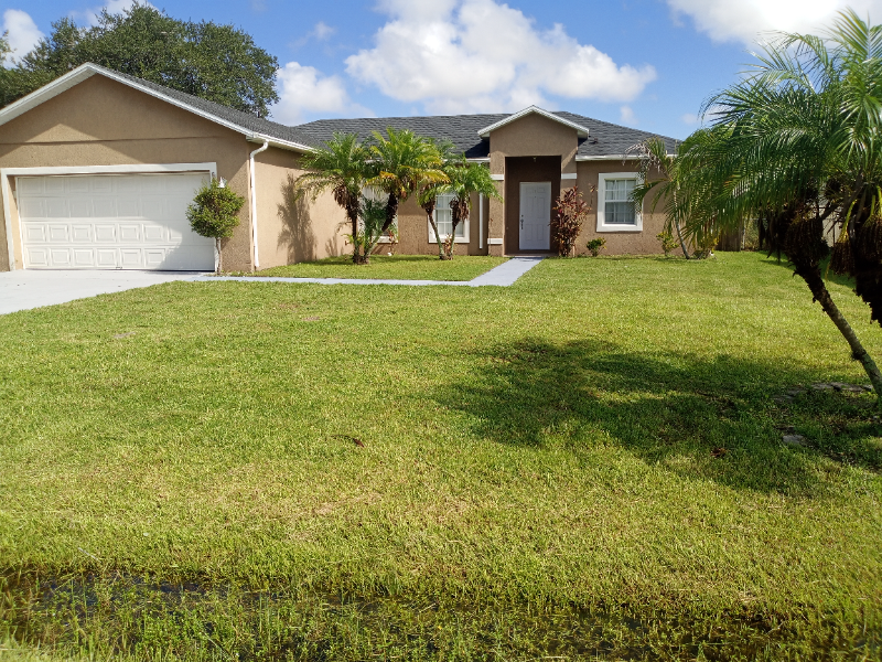 Kissimmee House: 603 Fisher Ct