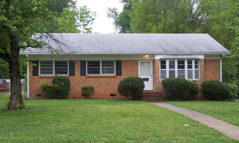 Charlotte House: 5143 Snow White Ln