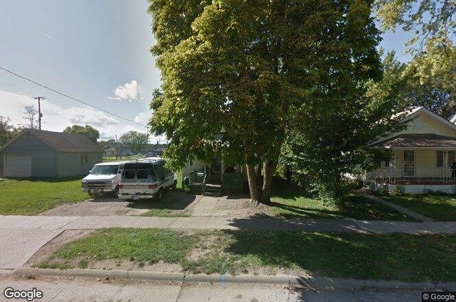 Saginaw House: 2023 Robinwood Street