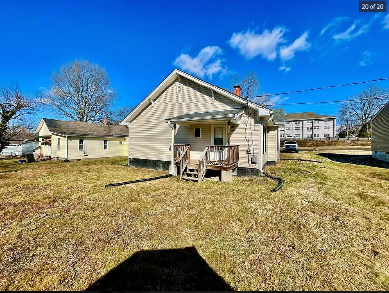 BURLINGTON House: 721 E MOOREHEAD ST