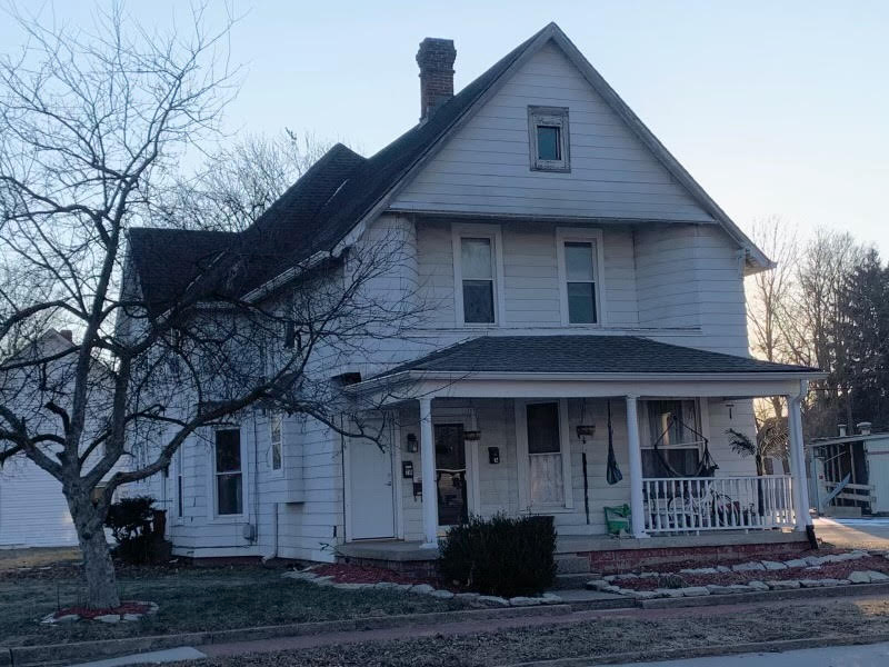 Noblesville House: 714 S 10th St