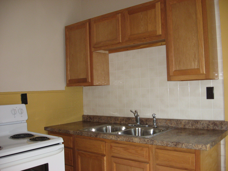 Cortland Apartment: 33 Lincoln Ave, Cortland NY