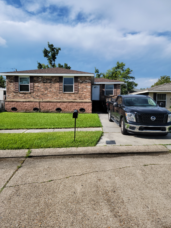 Westwego House: 93 Elaine Dr
