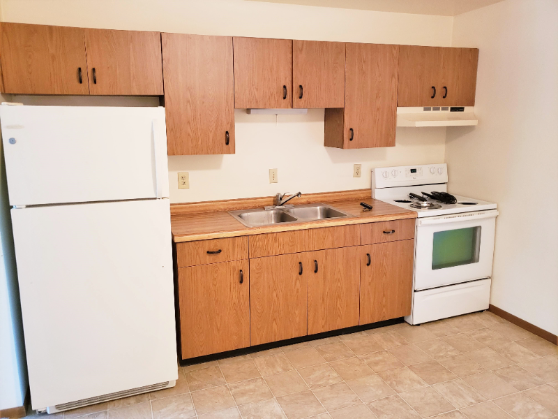 Elkhorn Apartment: 621 N Lincoln St