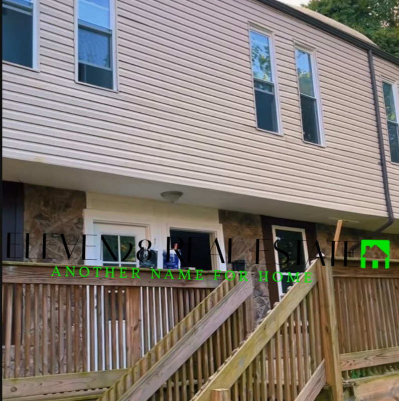 Cincinnati Townhome: 2165 Selim Ave