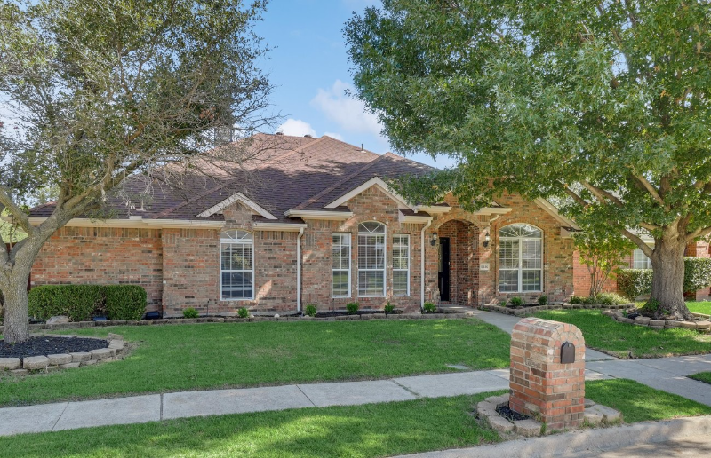 Mckinney House: 5616 Petunia Dr
