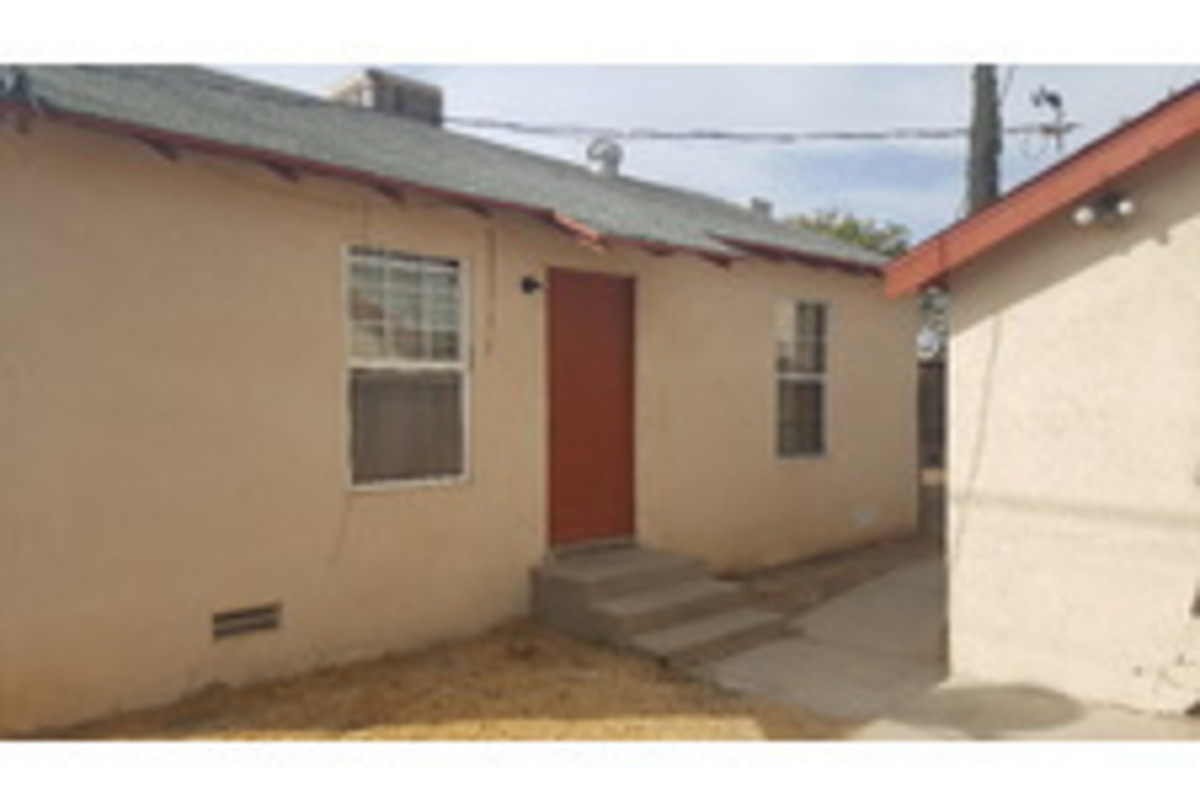 Bakersfield Multiplex: 305 1/2 Water St.