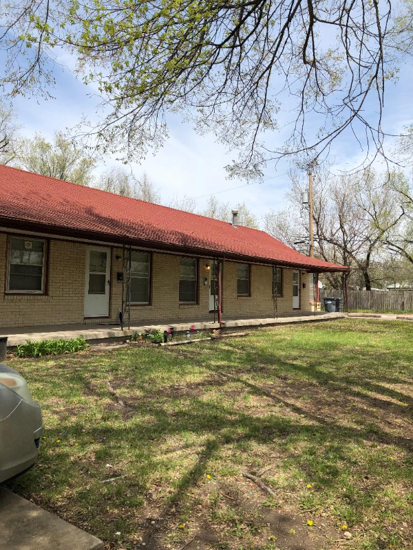Wichita House: 1822 S. Bonn #2